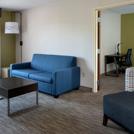 Holiday Inn Express Great Barrington By Ihg Exterior foto