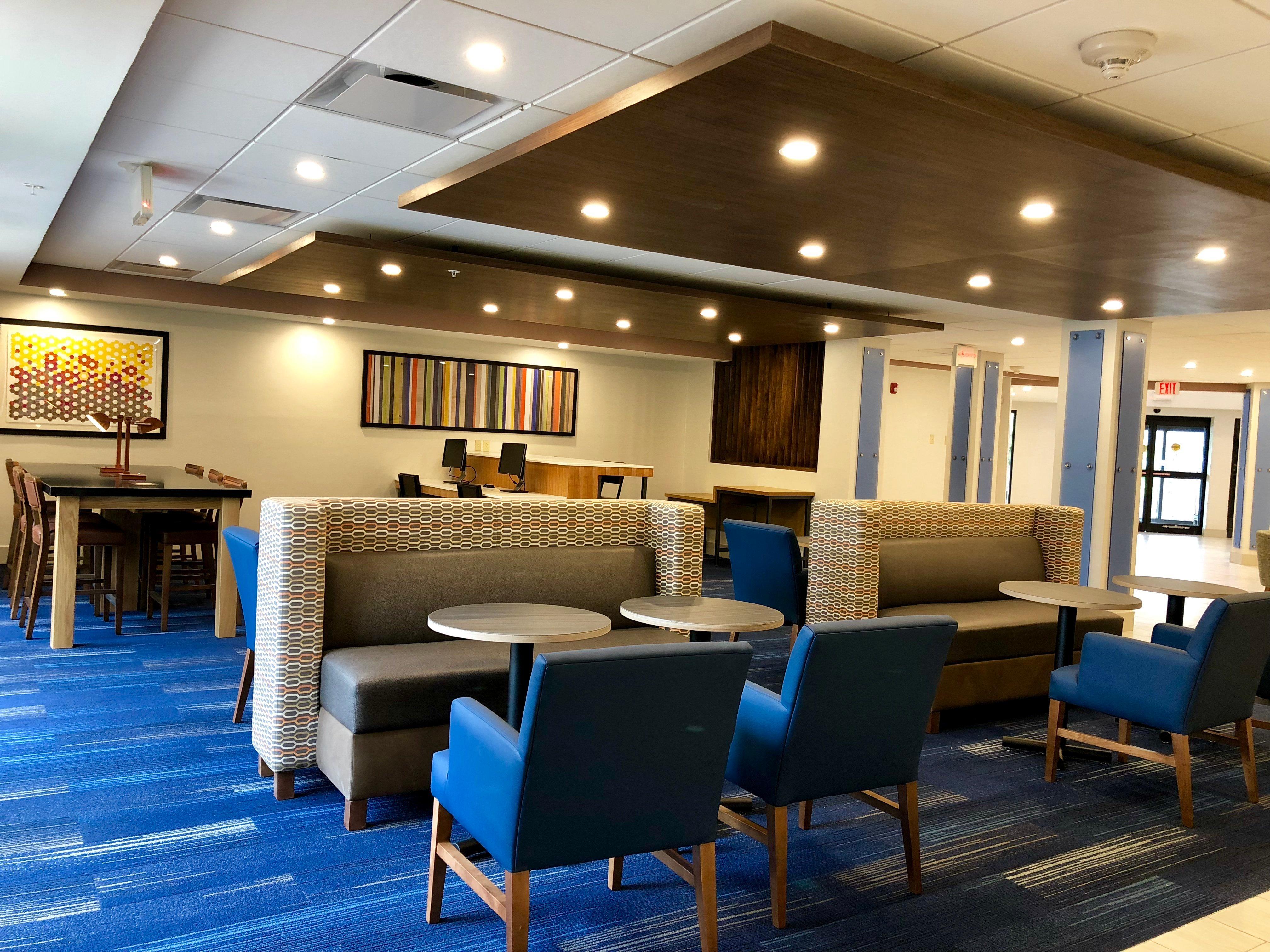 Holiday Inn Express Great Barrington By Ihg Exterior foto